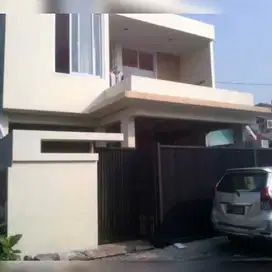 Rumah 2 Lantai di Duta Bintaro Cluster Sanur, Tangerang
