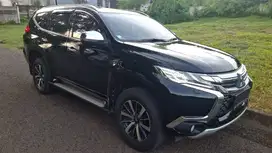 JUAL CEPAT-2017 MITSUBISHI PAJERO SPORT 2.4 DAKAR 4x2 SUV-CBU (HITAM)