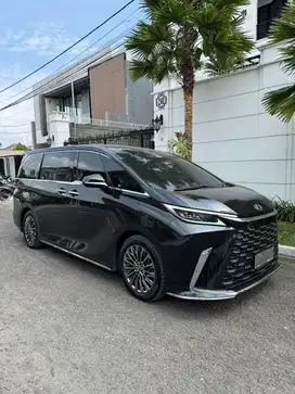 Rare ! Lexus LM350h 2024