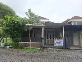 Disewakan Rumah  Pondok Chandra, Cluster Saphire, Delima Barat