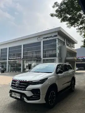 Toyota fortuner VRZ TRD 2021