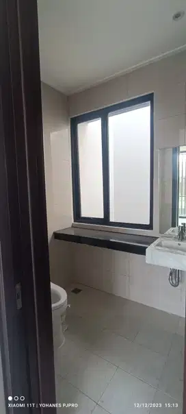 Dijual rumah di pik2 jakut
