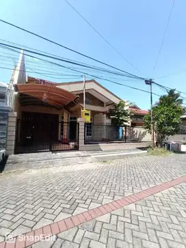 Rumah Siap Huni Furnish Satelit Dekat RS Mitra Keluarga Surabaya Barat