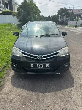 Toyota Etios Valco 1.2 G M/T 2015