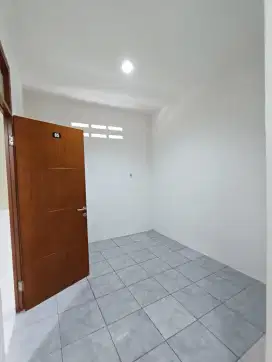 Disewakan kontrakan bersih kamar mandi dalam