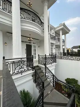 RUMAH BRAND NEW AMERICAN CLASSIC DI CILANDAK