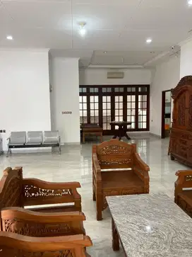 DIJUAL RUMAH HOEK KELAPA GADING