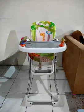 Kursi makan anak Baby does
