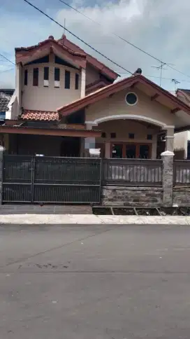 SEWA/KONTRAK RUMAH BISA UTK KANTOR BKR,PASIRLUYU,BANDUNG TENGAH