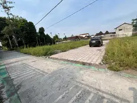 DEKAT AMBARUKMO MALL: Tanah Area Janti Jl Berbah Jogja, SHM