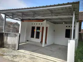 Dikontrakkan Rumah di Seputaran barat terminal Jombor
