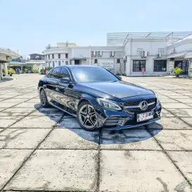 Mercedes-Benz C200 2017 Bensin