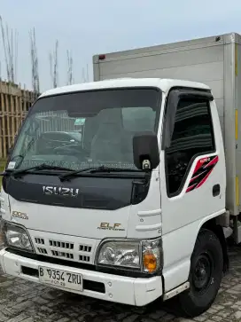 Isuzu nhr 55 box 2015 istimewa antik