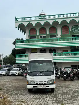 Isuzu nhr 55 box 2015 istimewa antik