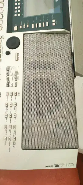 Keyboard Yamaha psr s 710