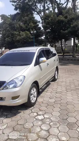 Toyota Kijang Innova 2007 Bensin