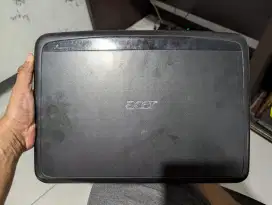 Acer Aspire 4310 Celeron 512MB DDR2 80GB HDD DVD 14.1inch