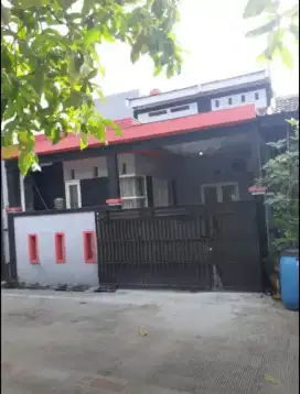 Rumah Bertingkat Vida Bumipala Bekasi minimalis ada bath tube