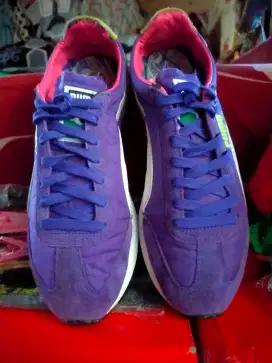 Sepatu second sneakers