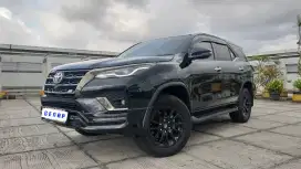 (Km 20rban) DP 30jt Fortuner VRZ GR 2.8 AT 2023 Tgn1 ISTIMEWA Grezz