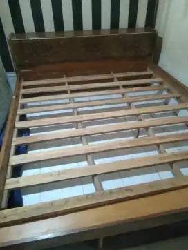 ranjang kayu jati campur
