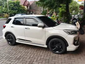 Toyota turbo GR Raize km 30rb
