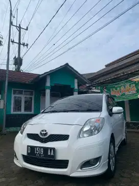 Yaris E 2011 Manual MT