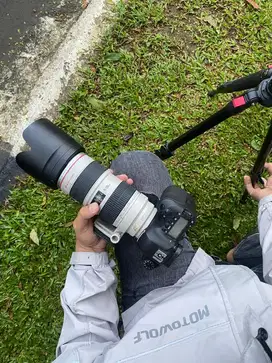 CANON EOS 6D MARK II & LENSA CANON EF 70-200 F2.8 L IS USM