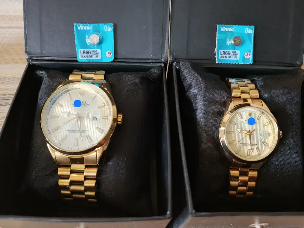 Dijual Jam Tangan Rolex Couple / Sepasang Warna Gold Kondisi BARU