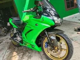Ninja 250 CBU tahun 2011 Karbu