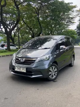 Honda Freed 1.5 Sd At 2013