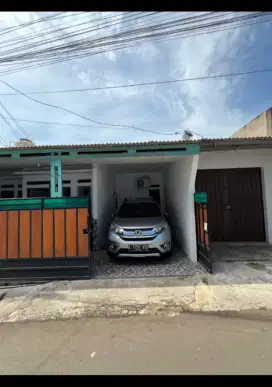 Rumah second dijual+kios 90m2(580jt)akses mobil Cimanggis Depok