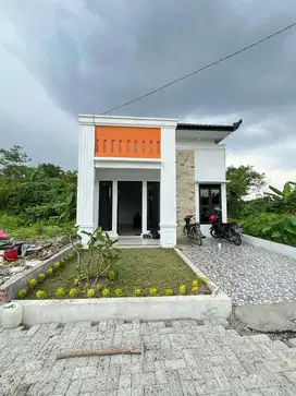 RUMAH MODEL BALI GATOT SUBROTO