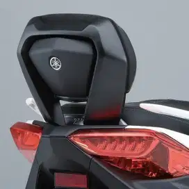 Sandaran kursi belakang Backrest Yamaha Xmax Connected