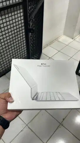 Magic keyboard ipad pro M4 11 inch white segel