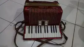 Dijual alat musik akordeon