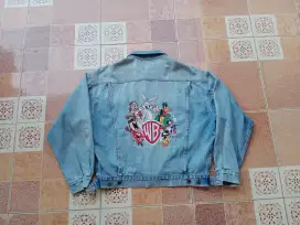 Warner Bross Jaket Original Vintage sejak 1996 Size M kondisi 90%