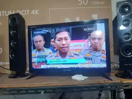 Dijual tv led merk politron 24 in ada sepeker tower nya ada remot