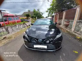 DIJUAL MOBIL TOYOTA CAMRY TAHUN 2022 2.5 HYBRID AT