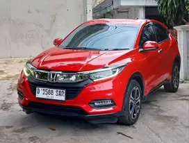 HRV SE 1.5 AT 2020 Facelift LowKM 25rb RECORD HONDA BANDUNG, ISTIMEWA
