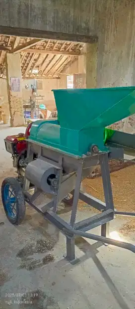 Mesin Giling Jagung 10Pk
