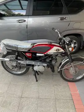 Suzuki T125 TWIN th 1972