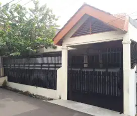 Rumah Asri & Nyaman [Bebas Banjir]