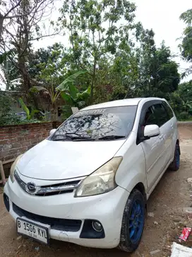 Daihatsu Xenia 2012 Bensin