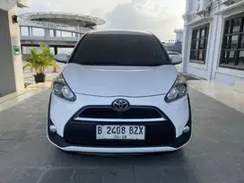 Toyota Sienta V 2018