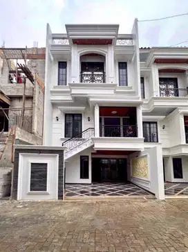 RUMAH TOWNHOUSE DI MARGASATWA CILANDAK DEKAT ANDARA