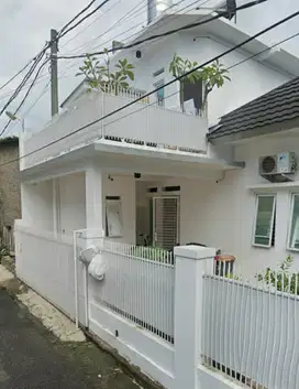 Rumah Lux FULL FURNISHED Di Buahbatu Turangga Bandung Siap Huni