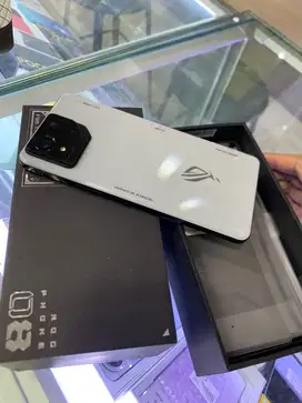 ASUS ROG 8 ram 8/256