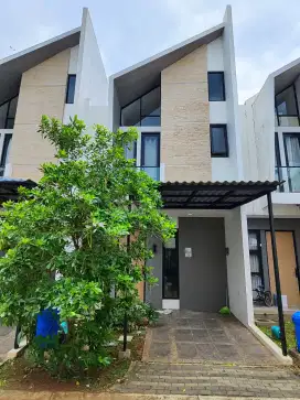 DISEWAKAN RUMAH CANTIK STRATEGIS BSD City