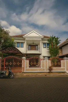 Jual Rumah Mewah Super Strategis Jl. Pengayoman Panakkukang Mas